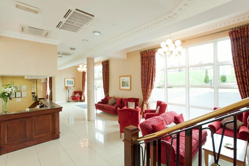 Riverside Park Hotel Macroom Exteriör bild